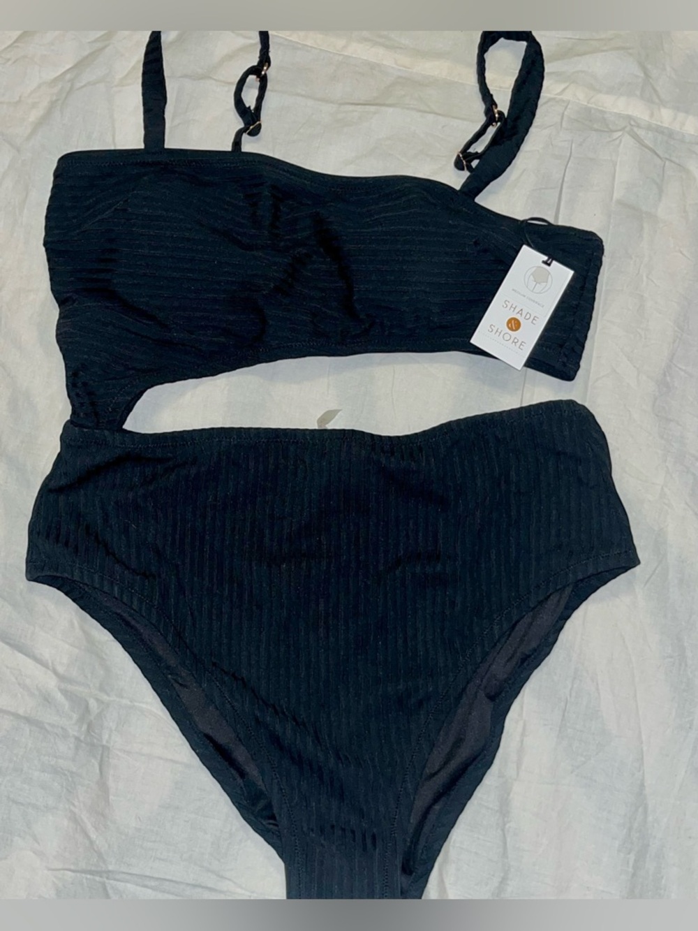 Lot of XL various styled bathing suits - Picture 9 of 12